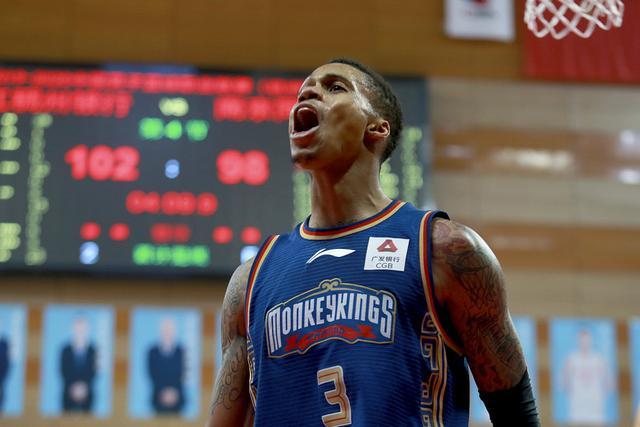 利特尔一年合同加盟热火 上赛季场均3.4分